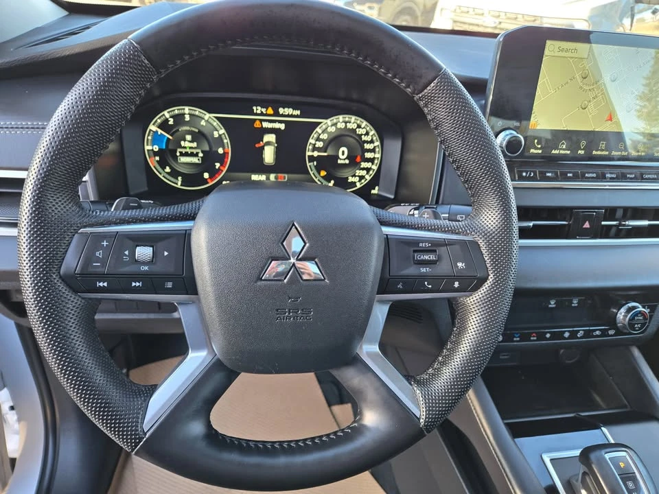 2023 Mitsubishi Outlander - Image 12 of 20