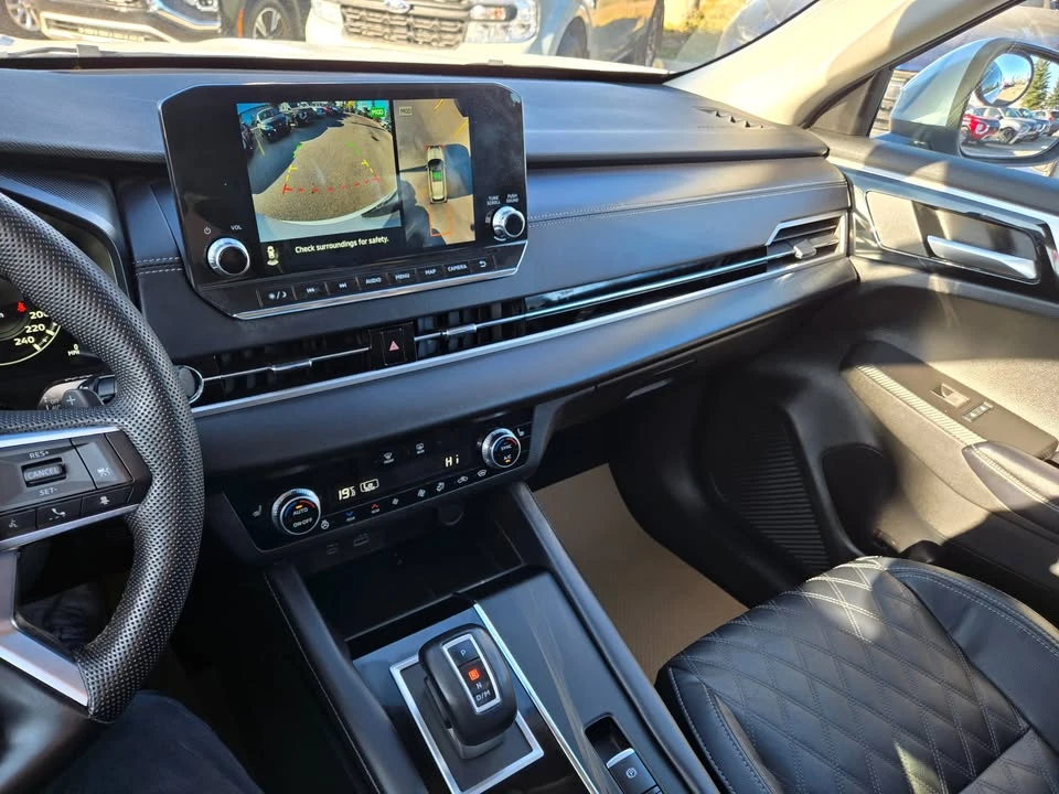 2023 Mitsubishi Outlander - Image 18 of 20