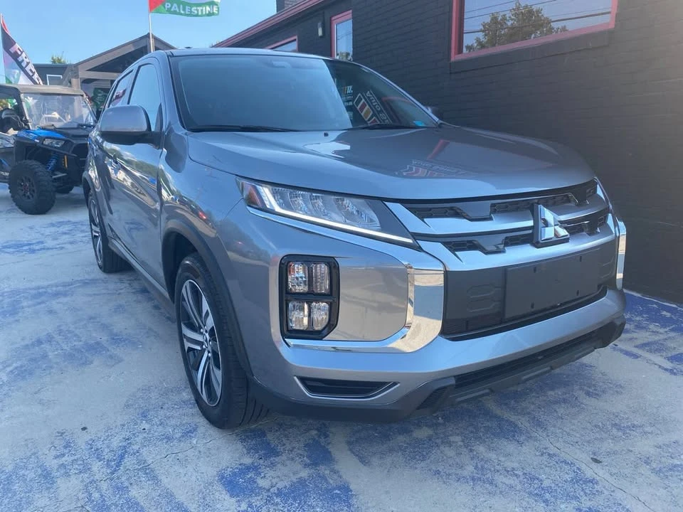 2023 Mitsubishi Outlander - Image 7 of 15
