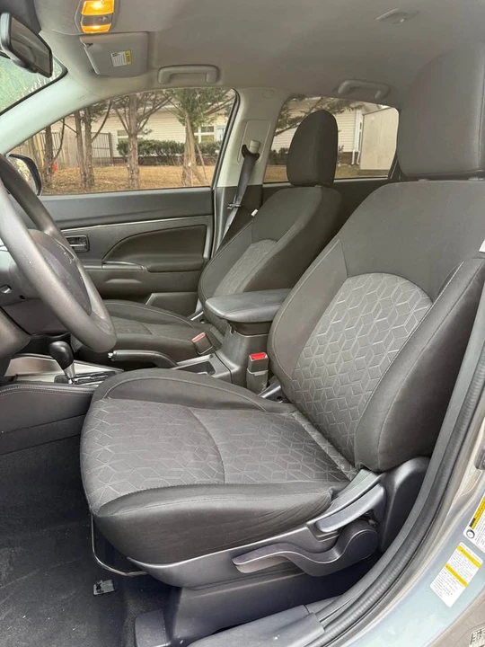 2023 Mitsubishi Outlander - Image 12 of 20