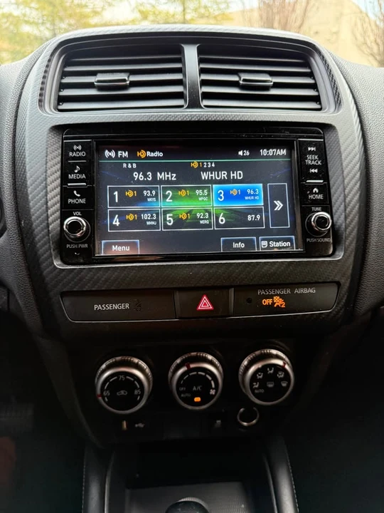 2023 Mitsubishi Outlander - Image 19 of 20