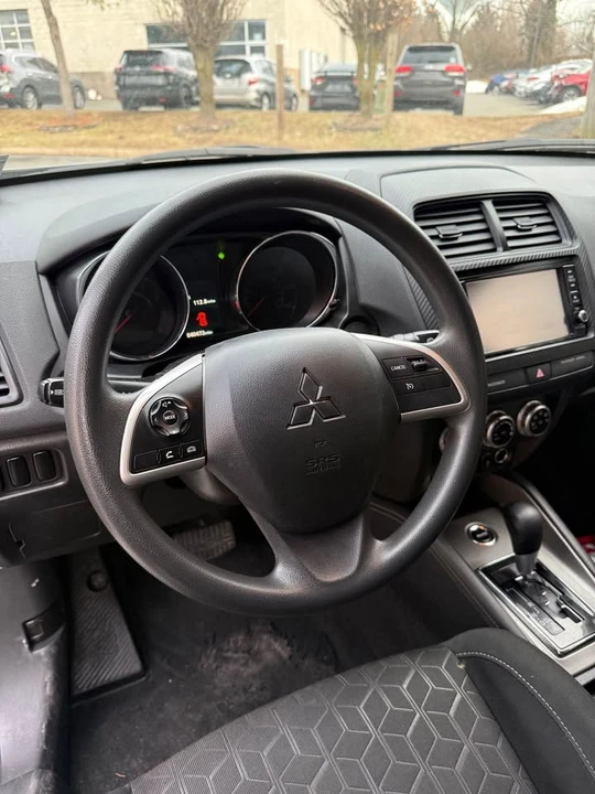 2023 Mitsubishi Outlander - Image 16 of 20