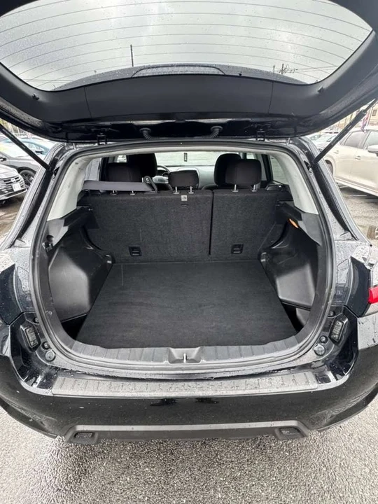 2023 Mitsubishi Outlander - Image 11 of 13