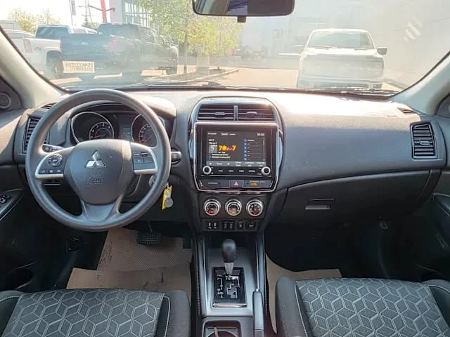 2023 Mitsubishi RVR - Image 7 of 11