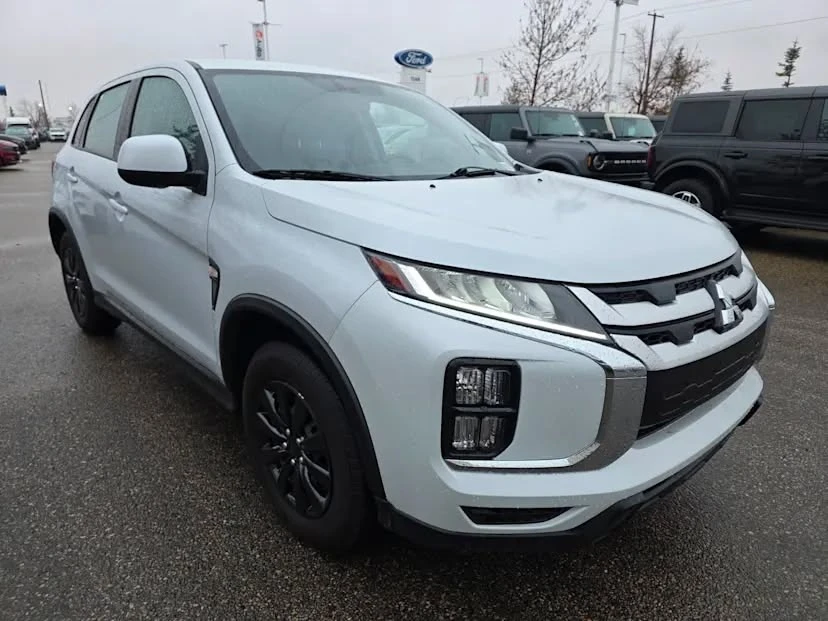 2023 Mitsubishi RVR - Image 3 of 11