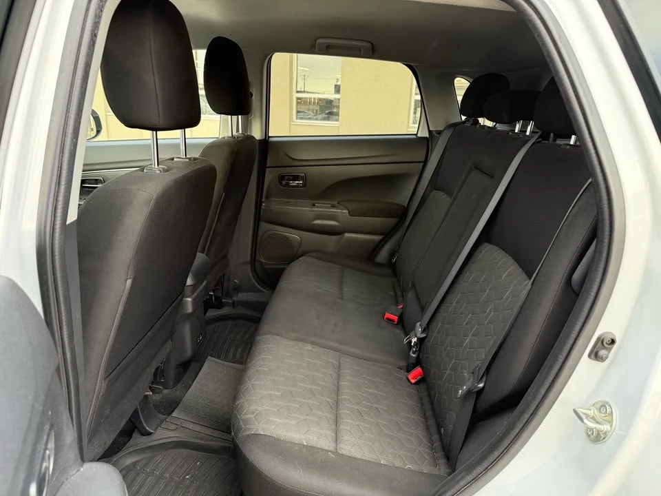 2023 Mitsubishi RVR - Image 7 of 15
