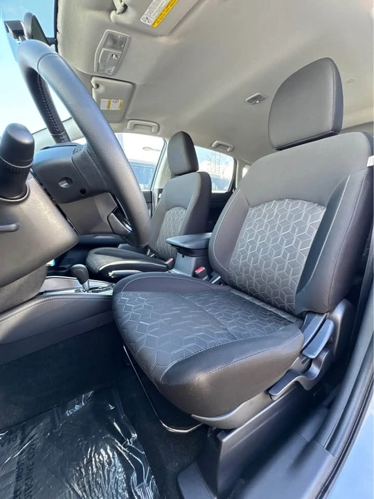 2023 Mitsubishi Eclipse Cross - Image 8 of 10