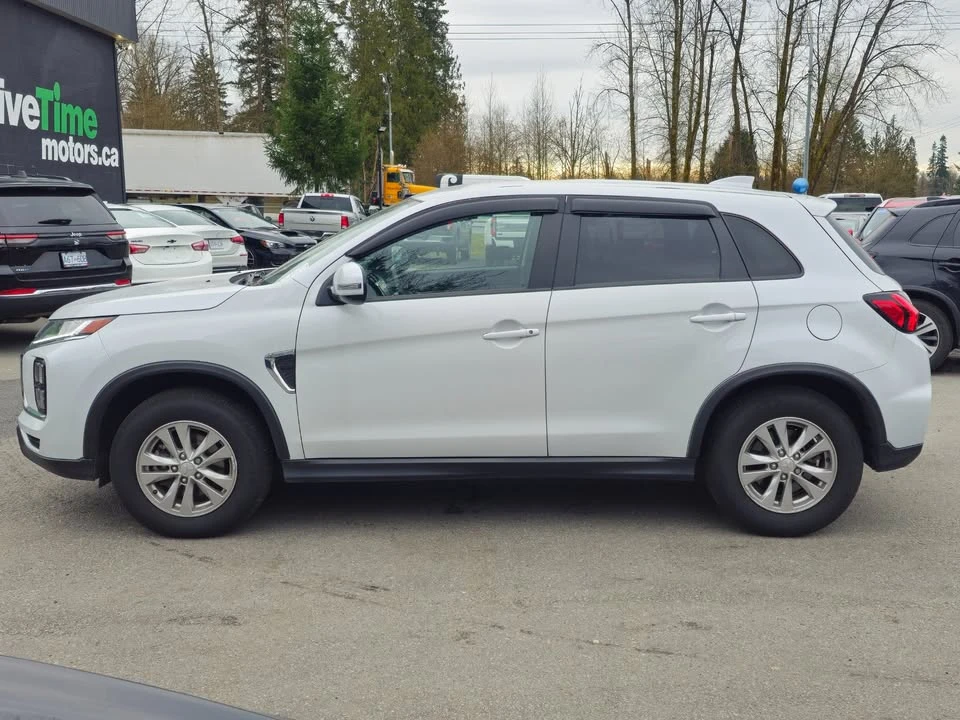 2023 Mitsubishi Eclipse Cross - Image 8 of 20