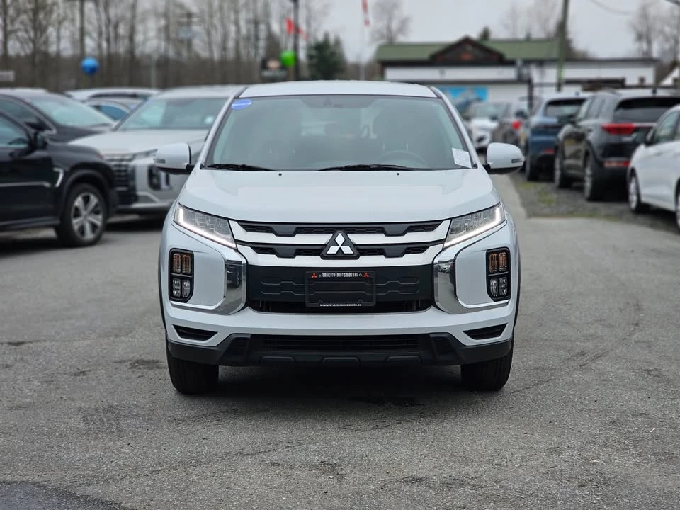 2023 Mitsubishi Eclipse Cross - Image 2 of 20