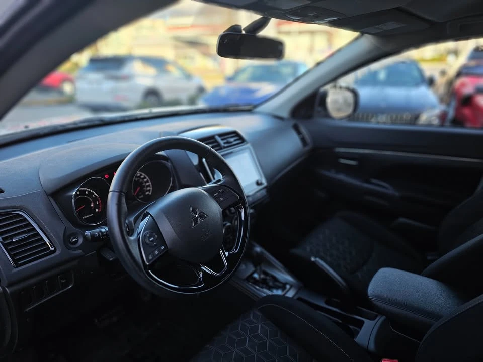 2023 Mitsubishi Eclipse Cross - Image 12 of 20