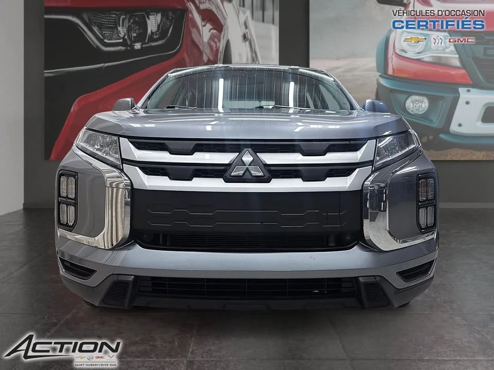 2023 Mitsubishi RVR - Image 2 of 19