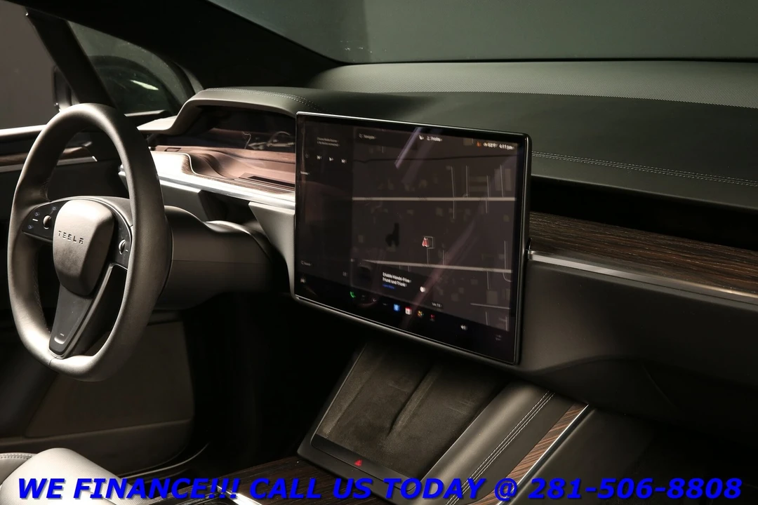 2023 Tesla Model X - Image 19 of 21