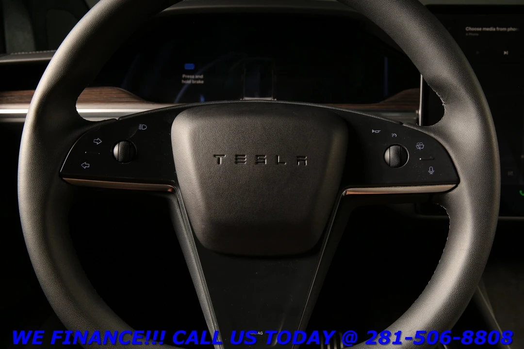 2023 Tesla Model X - Image 13 of 21