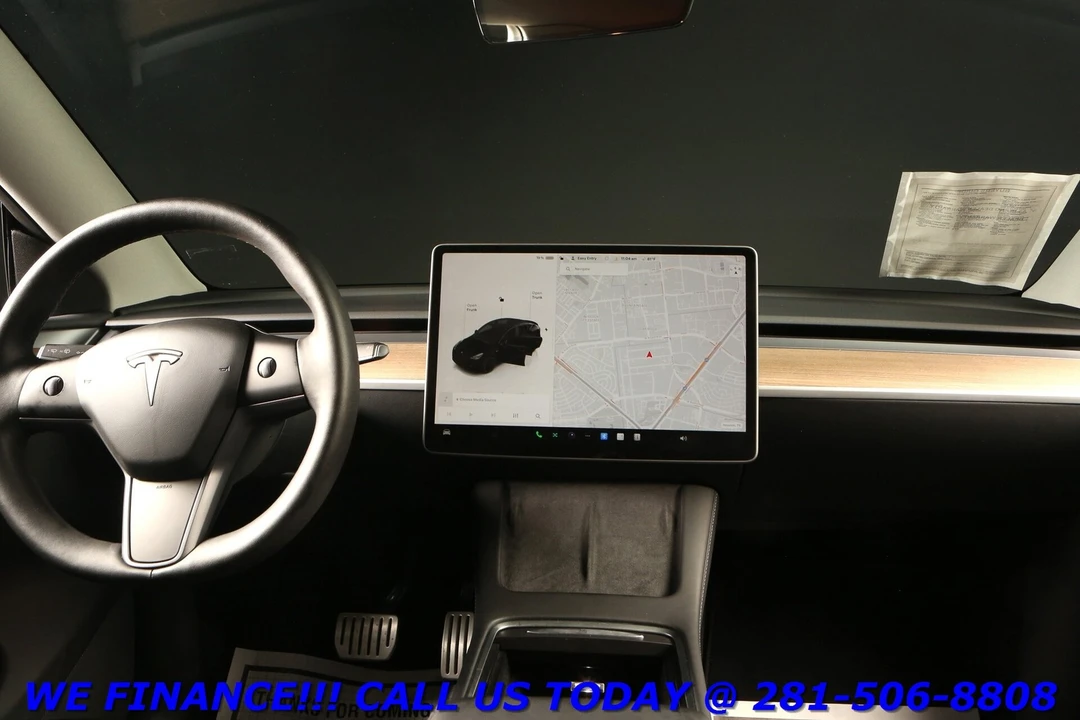 2023 Tesla Model Y Performance - Image 3 of 21