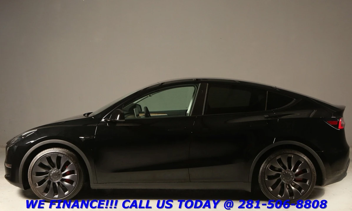 2023 Tesla Model Y Performance - Image 4 of 21