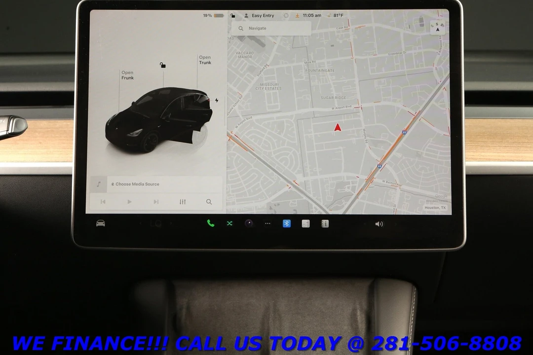 2023 Tesla Model Y Performance - Image 14 of 21