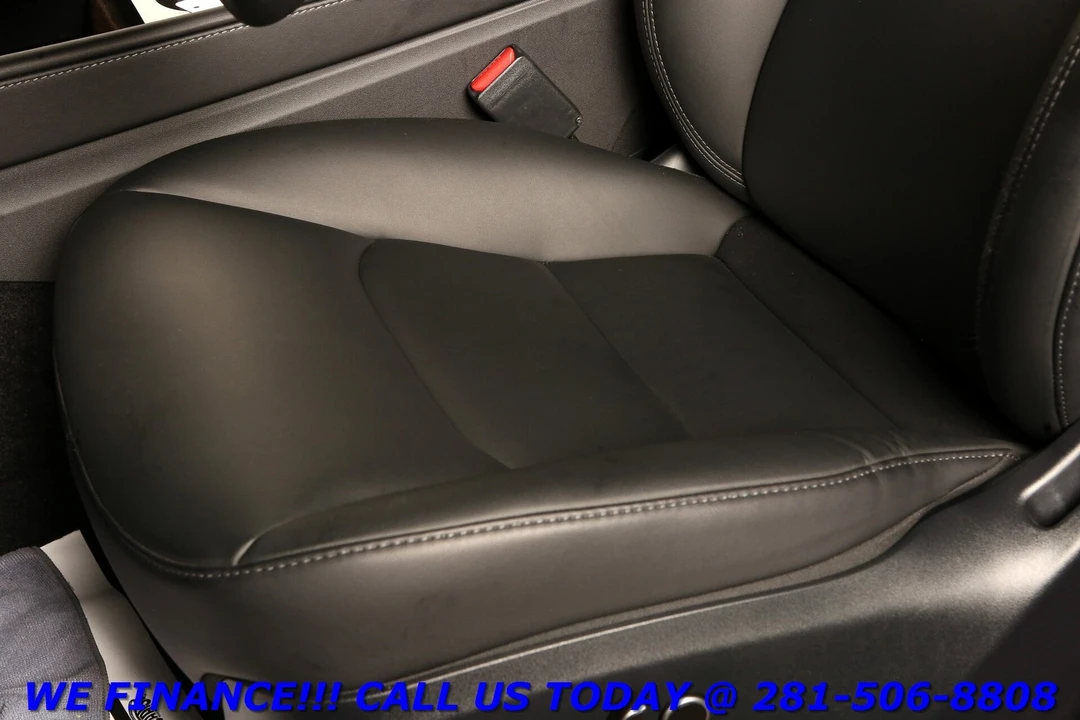 2023 Tesla Model Y Performance - Image 12 of 21