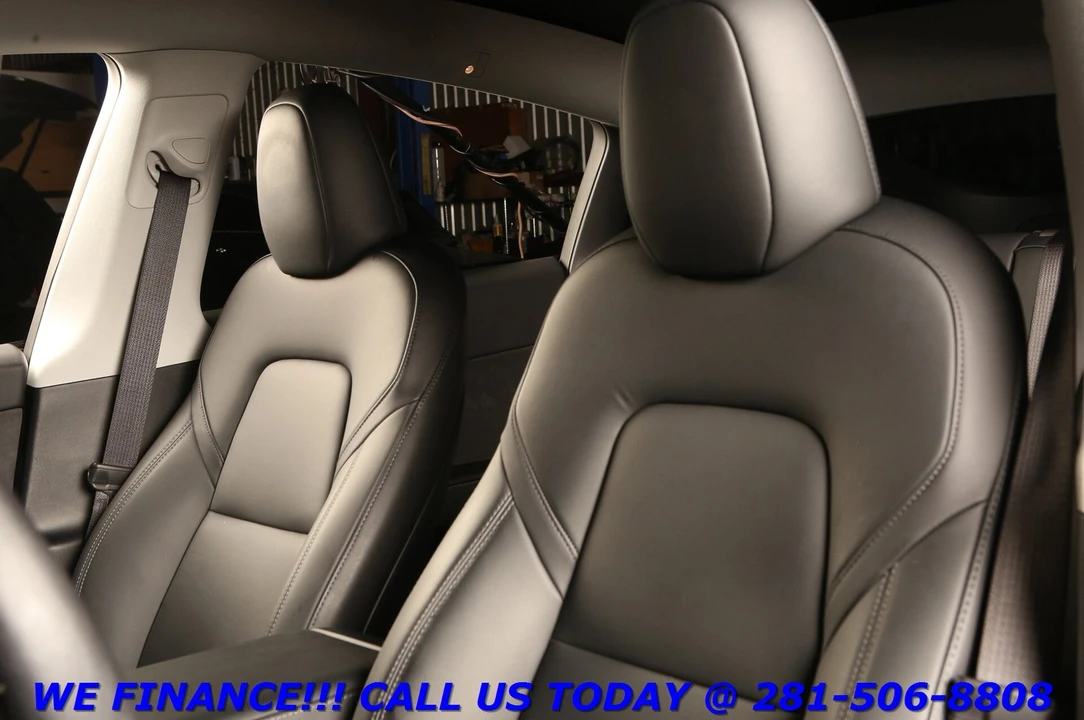 2023 Tesla Model Y Performance - Image 11 of 21