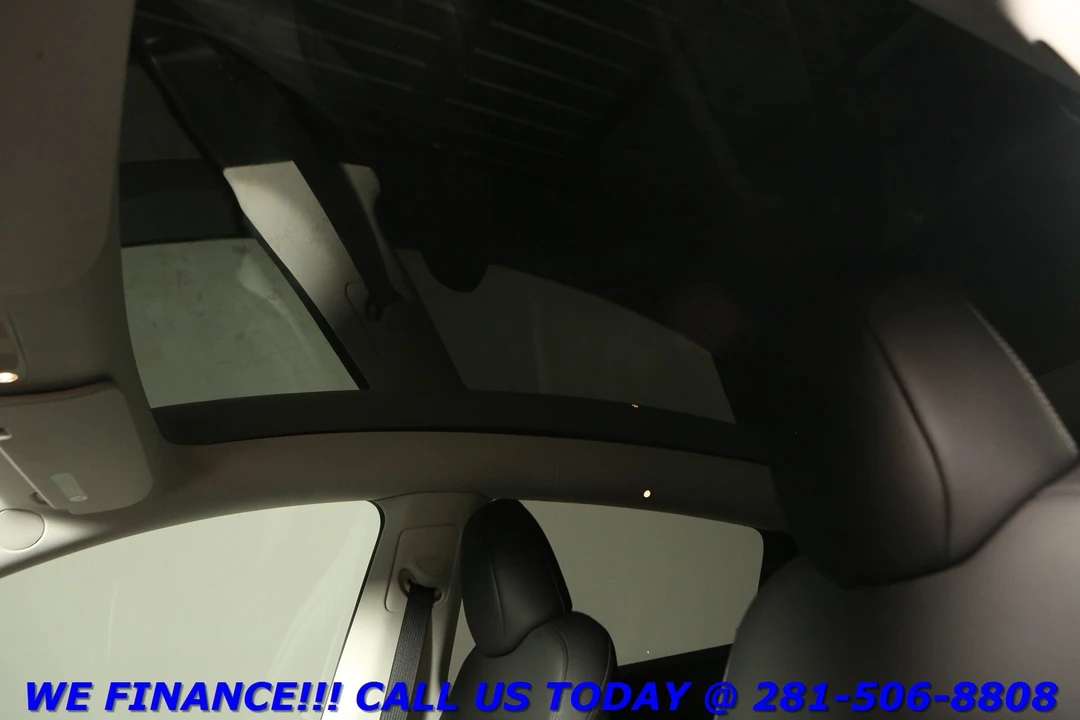 2023 Tesla Model Y Performance - Image 10 of 21
