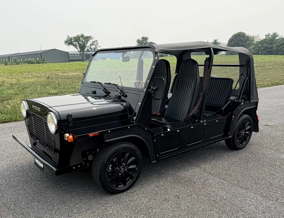 2023 Mini Mini Moke - Image 2 of 31