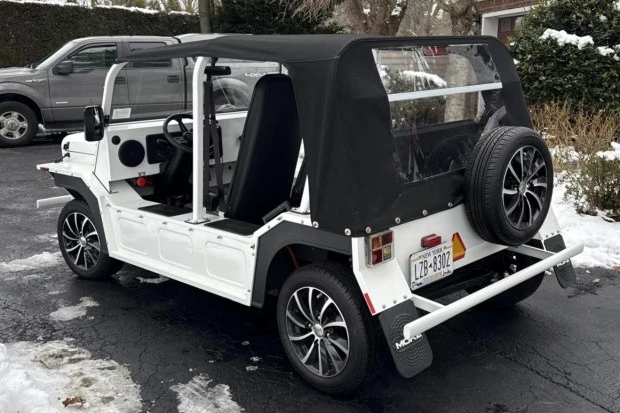 2023 Mini Mini Moke - Image 2 of 7