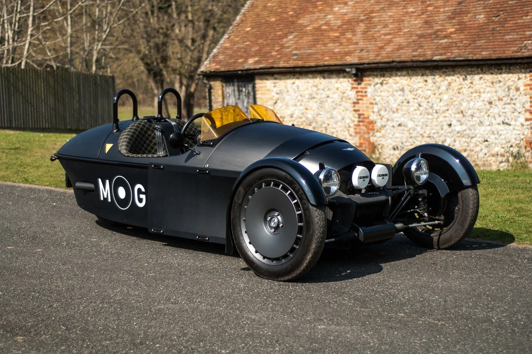 2023 Morgan Super 3 - Image 2 of 30