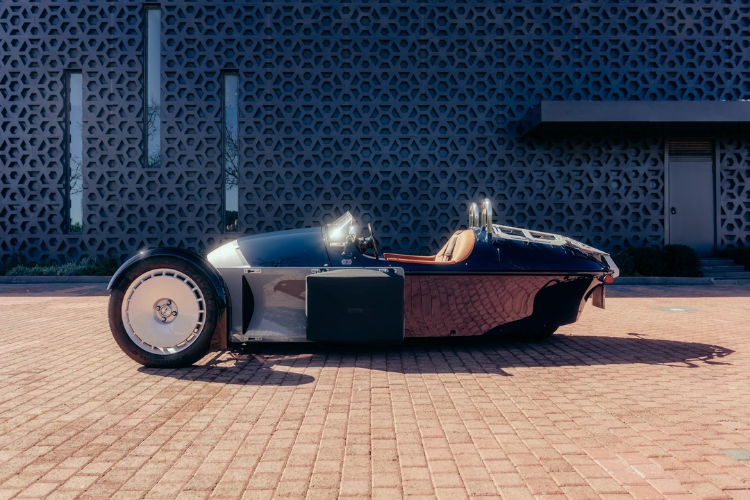 2023 Morgan Super 3 - Image 4 of 31