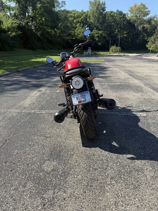 2023 Moto Guzzi V7 (2007+) - Image 5 of 31