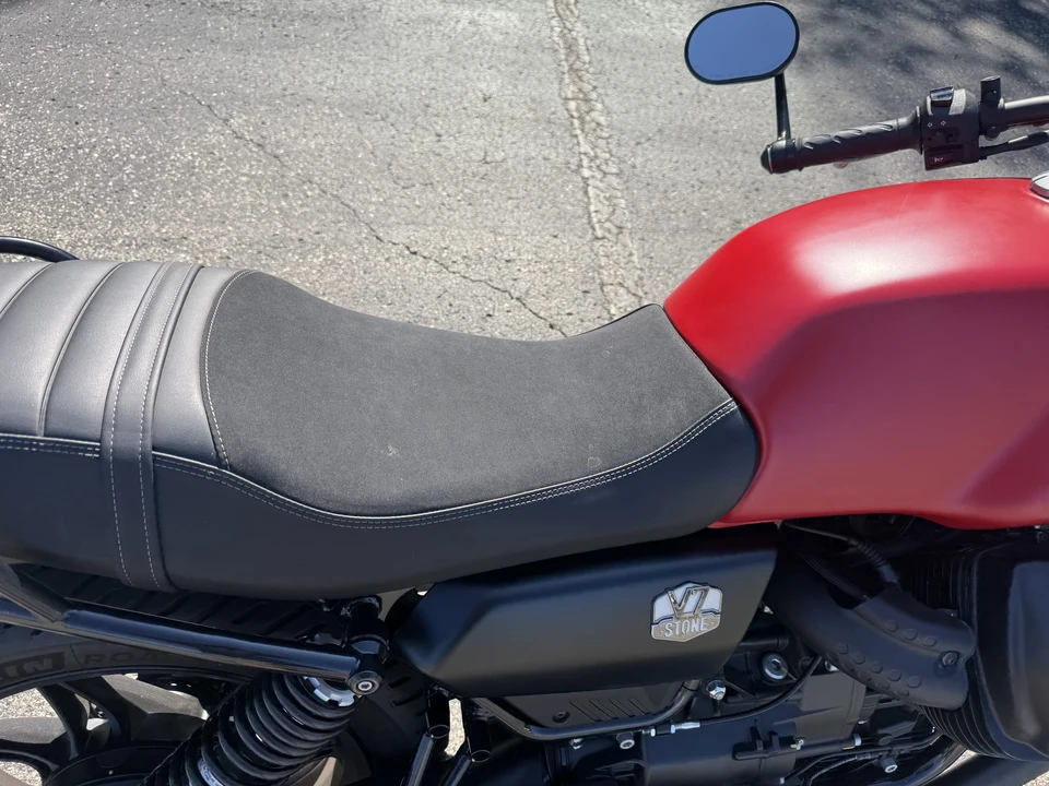 2023 Moto Guzzi V7 (2007+) - Image 29 of 31