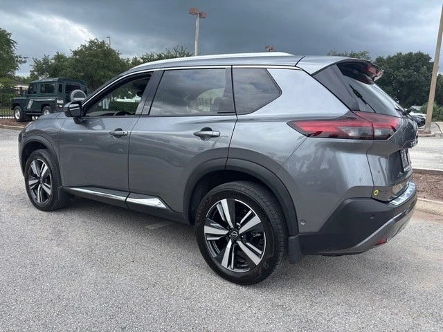 2023 Nissan Rogue - Image 6 of 12