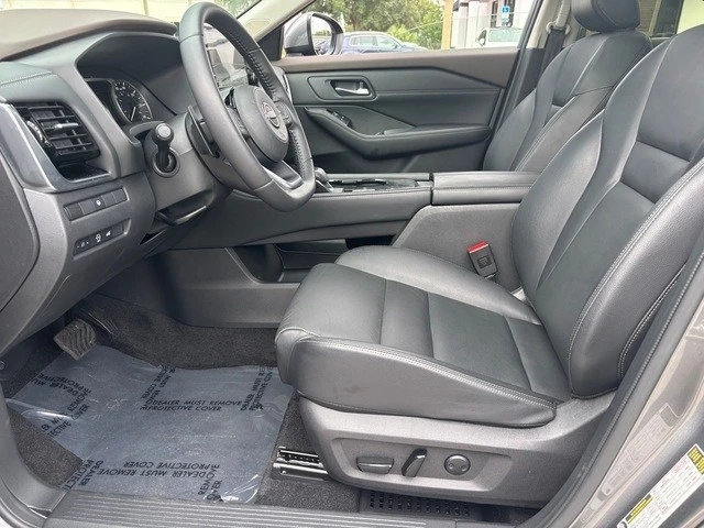 2023 Nissan Rogue - Image 7 of 12