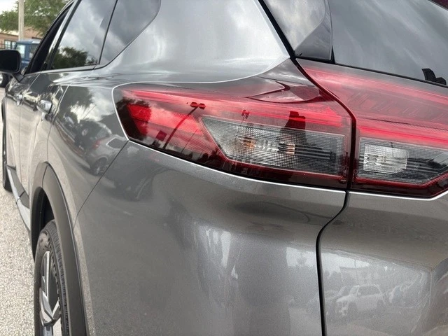2023 Nissan Rogue - Image 12 of 12