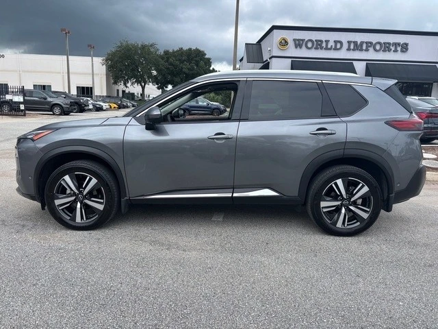 2023 Nissan Rogue - Image 5 of 12