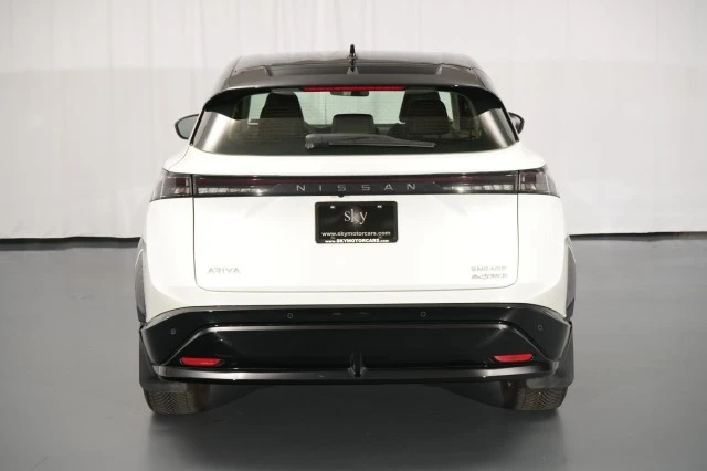 2023 Nissan - Image 14 of 31