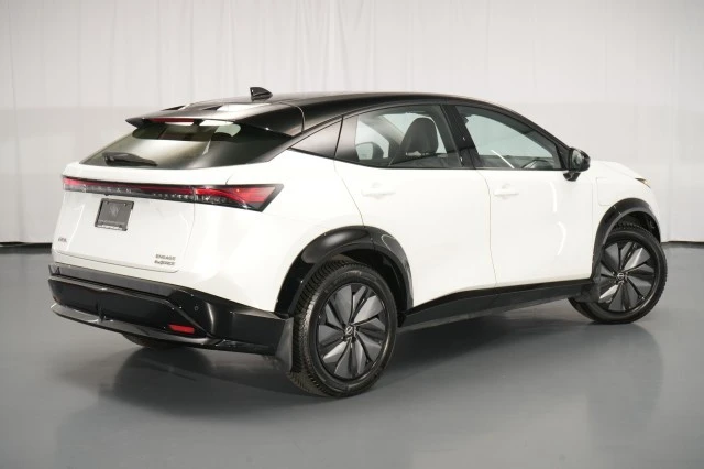 2023 Nissan - Image 11 of 31