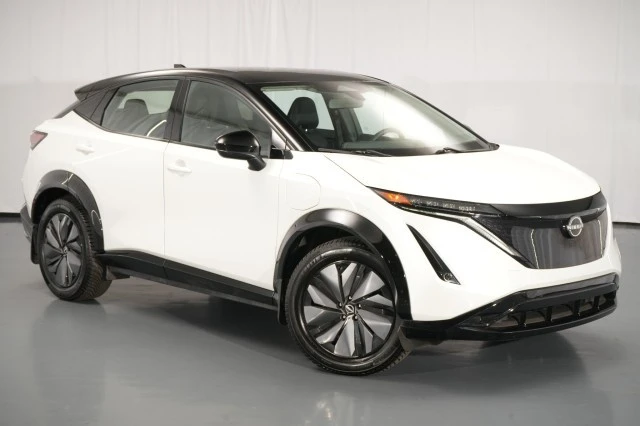 2023 Nissan - Image 10 of 31