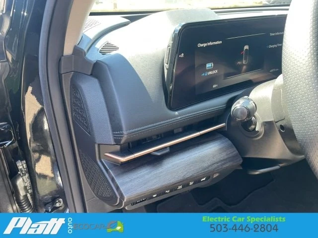 2023 Nissan - Image 24 of 31