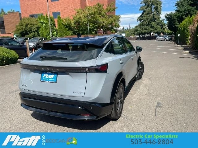 2023 Nissan - Image 10 of 31