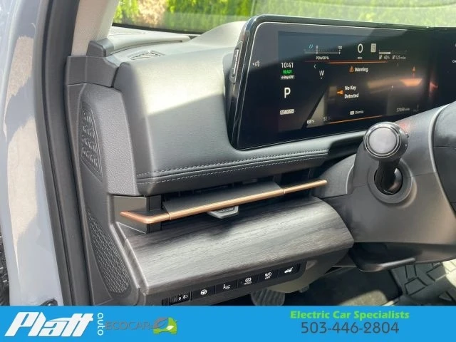 2023 Nissan - Image 24 of 31