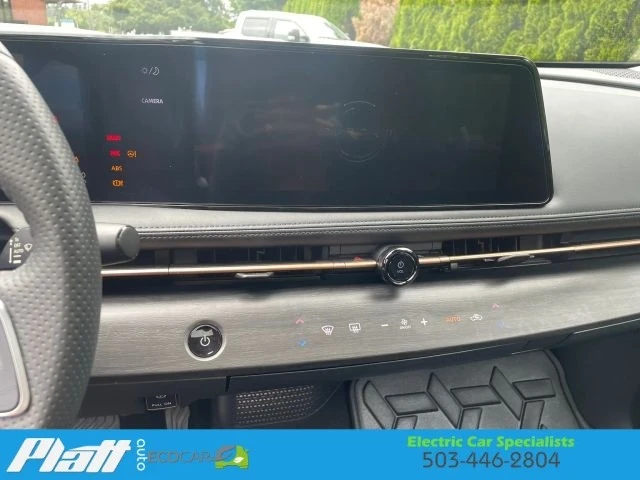 2023 Nissan - Image 24 of 31