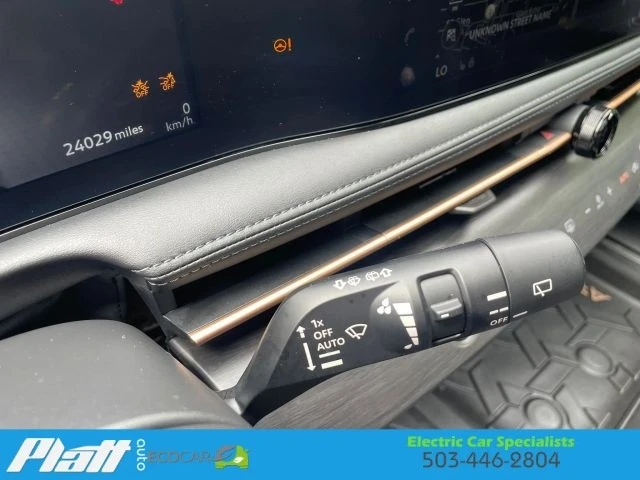 2023 Nissan - Image 30 of 31