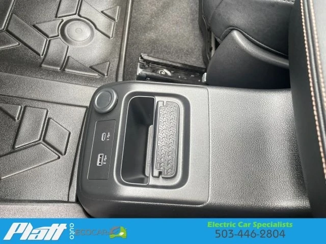 2023 Nissan - Image 27 of 31