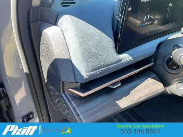 2023 Nissan - Image 21 of 31
