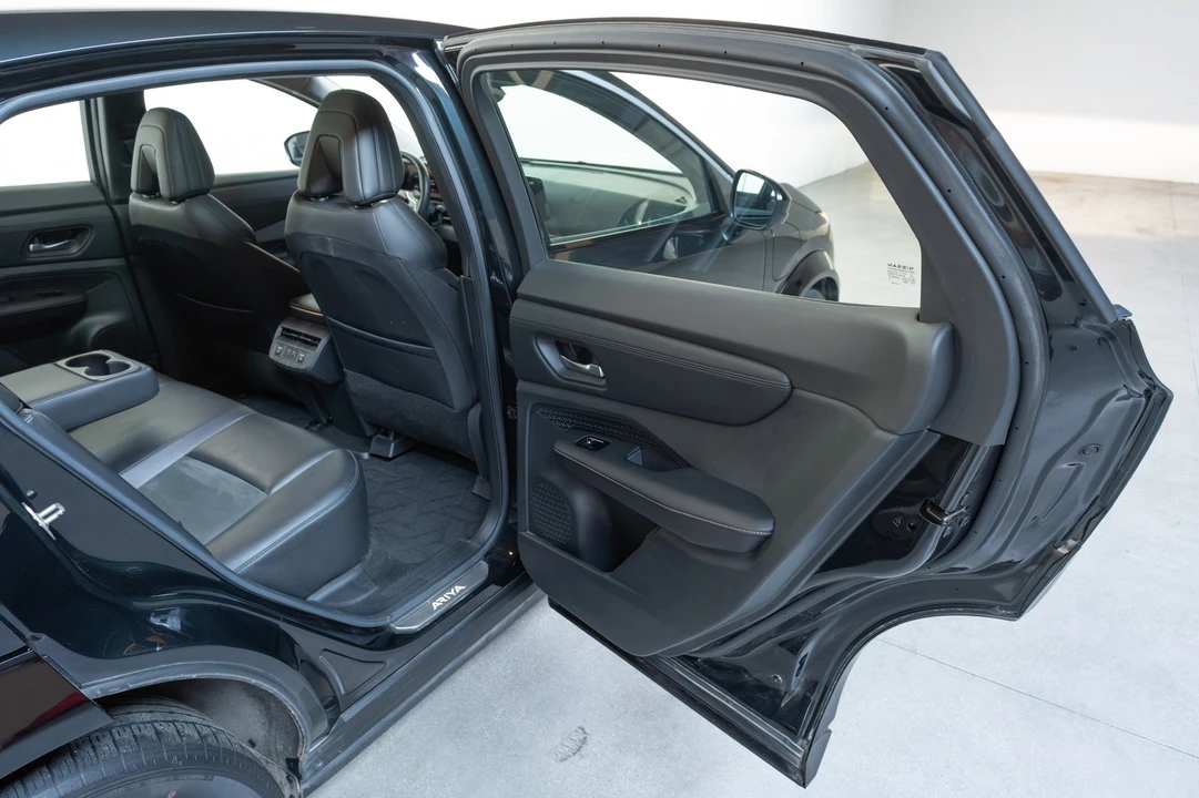 2023 Nissan - Image 31 of 31