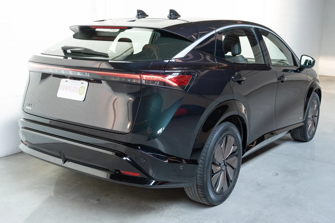 2023 Nissan - Image 2 of 31
