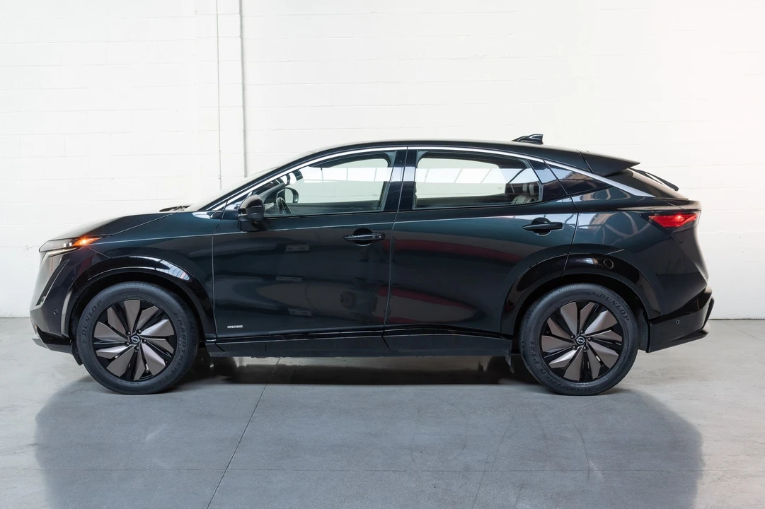 2023 Nissan - Image 7 of 31