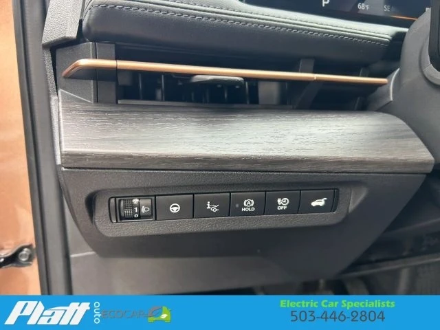 2023 Nissan - Image 17 of 31