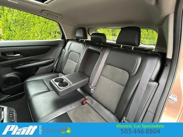 2023 Nissan - Image 29 of 31