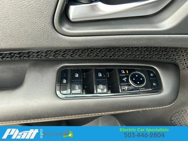 2023 Nissan - Image 15 of 31