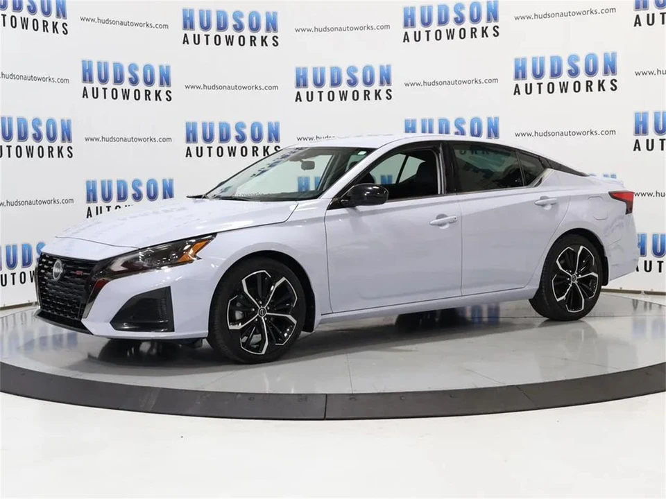 2023 Nissan Altima 6th Gen - Image 2 of 31